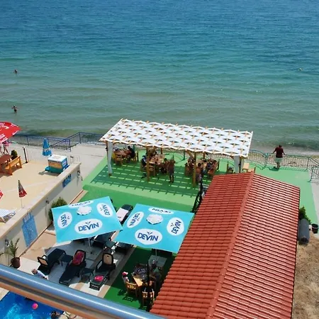 Elizabeth Beach شقة فندقية 3*